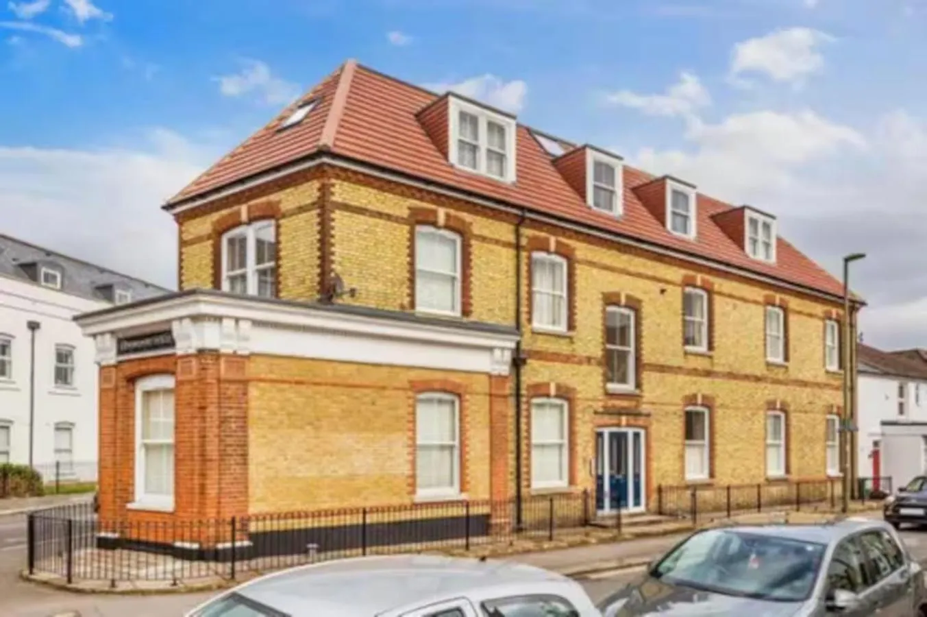 Reigate Lovely Spacious Apartment
